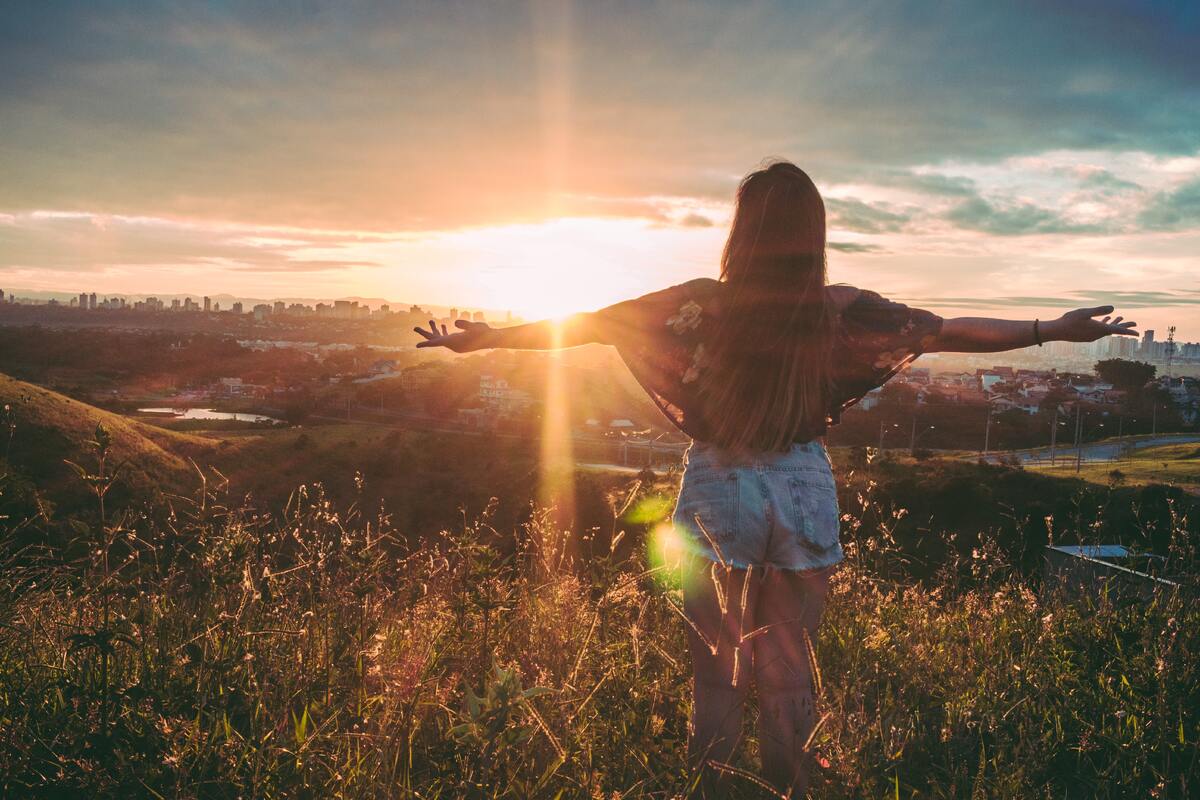 Wellbeing can help people make intuitive sustainability decisions. Photo by Victor Freitas, courtesy of Pexels. 